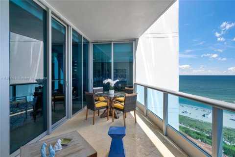 Condominio en venta en Miami Beach, Florida, 4 dormitorios, 369.94 m2 № 965523 - foto 8