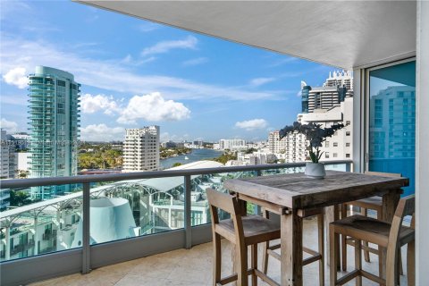 Condominio en venta en Miami Beach, Florida, 4 dormitorios, 369.94 m2 № 965523 - foto 23