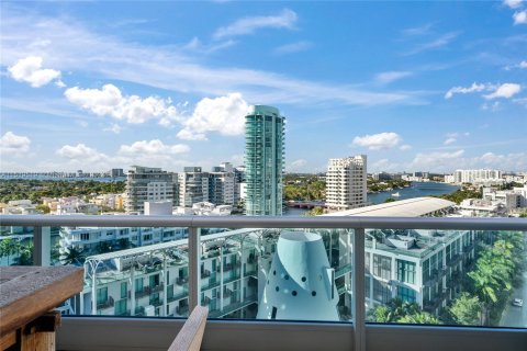 Condominio en venta en Miami Beach, Florida, 4 dormitorios, 369.94 m2 № 965523 - foto 26