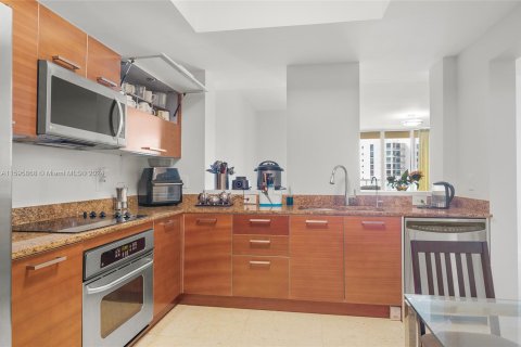 Condo in Aventura, Florida, 3 bedrooms  № 1189219 - photo 14