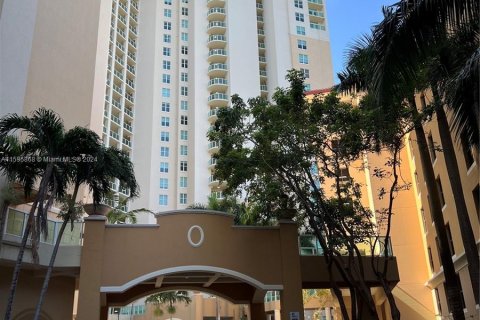 Condominio en venta en Aventura, Florida, 3 dormitorios, 173.36 m2 № 1189219 - foto 4