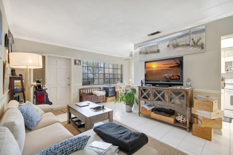 Condo in Ocean Ridge, Florida, 1 bedroom  № 1100797 - photo 24