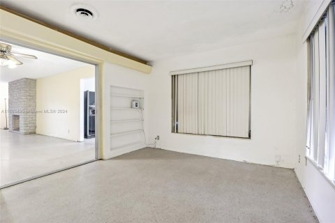 Casa en venta en Hollywood, Florida, 5 dormitorios, 384.71 m2 № 1222967 - foto 8