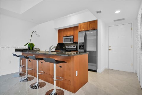 Condo in Coral Gables, Florida, 2 bedrooms  № 1229333 - photo 13