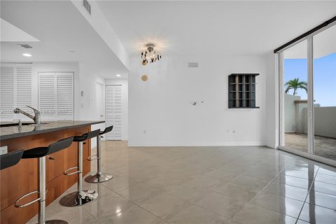 Copropriété à vendre à Coral Gables, Floride: 2 chambres, 90.12 m2 № 1229333 - photo 14