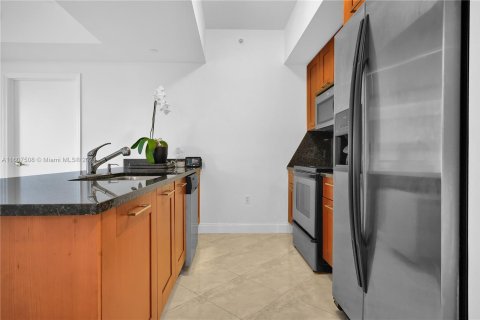 Condo in Coral Gables, Florida, 2 bedrooms  № 1229333 - photo 28