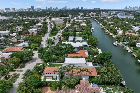 Casa en venta en Miami Beach, Florida, 6 dormitorios, 464.51 m2 № 1327610 - foto 5