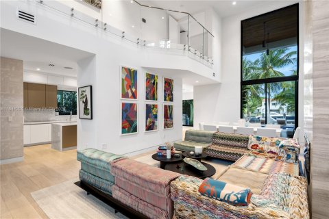 Casa en venta en Miami Beach, Florida, 6 dormitorios, 464.51 m2 № 1327610 - foto 15