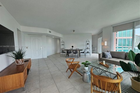 Copropriété à vendre à Aventura, Floride: 2 chambres, 149.57 m2 № 1327609 - photo 11