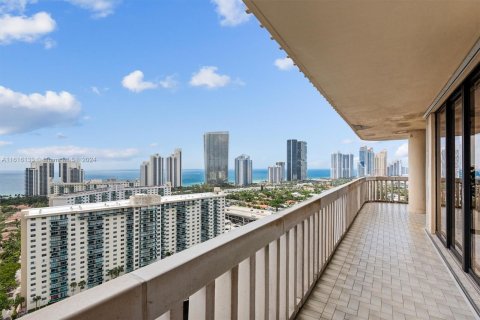 Condominio en venta en Aventura, Florida, 3 dormitorios, 220.27 m2 № 1240439 - foto 6