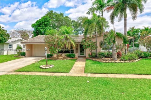 Villa ou maison à vendre à Hollywood, Floride: 3 chambres, 122.07 m2 № 1240404 - photo 1