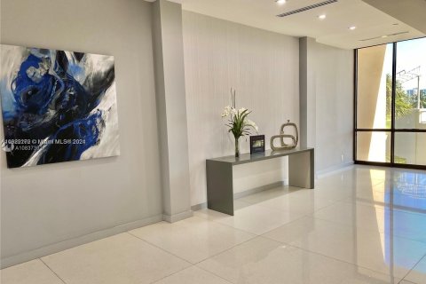 Condo in Aventura, Florida, 1 bedroom  № 1289061 - photo 11