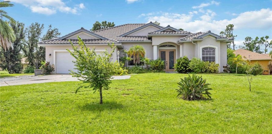 Villa ou maison à North Port, Floride 4 chambres, 264.12 m2 № 1363173