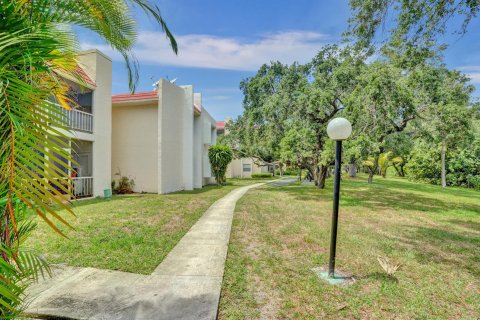 Condo in Boca Raton, Florida, 1 bedroom  № 1222390 - photo 1