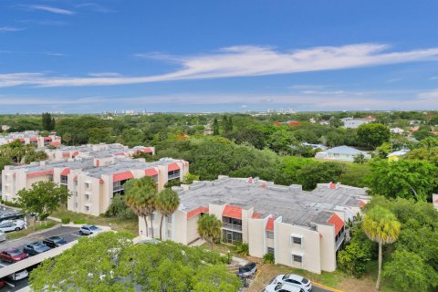 Condo in Boca Raton, Florida, 1 bedroom  № 1222390 - photo 7