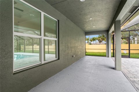 House in Vero Beach, Florida 4 bedrooms, 207.73 sq.m. № 981960 - photo 13