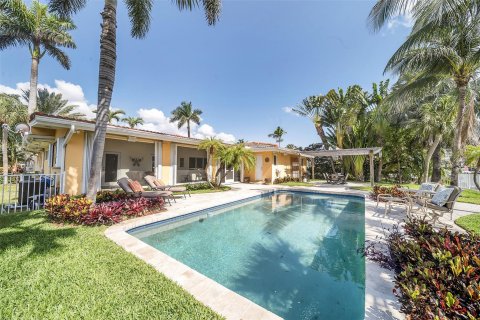 Casa en venta en Hallandale Beach, Florida, 3 dormitorios, 268.39 m2 № 1120077 - foto 29