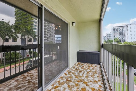 Condominio en alquiler en Miami Beach, Florida, 2 dormitorios, 99.41 m2 № 1375725 - foto 18