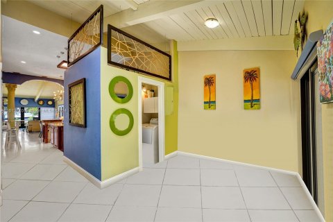 Casa en venta en Hallandale Beach, Florida, 3 dormitorios, 156.08 m2 № 1235982 - foto 8