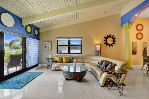 Casa en venta en Hallandale Beach, Florida, 3 dormitorios, 156.08 m2 № 1235982 - foto 24
