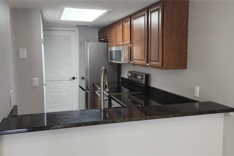 Condominio en alquiler en Gainesville, Florida, 2 dormitorios, 94.76 m2 № 1376549 - foto 6