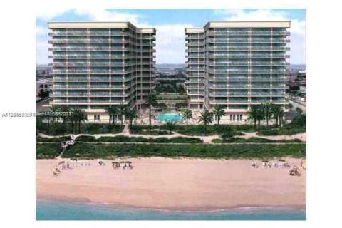 Condominio en alquiler en Surfside, Florida, 2 dormitorios, 176.51 m2 № 14086 - foto 8