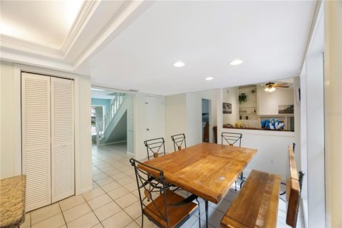 Casa en venta en Tampa, Florida, 4 dormitorios, 206.24 m2 № 1364308 - foto 12