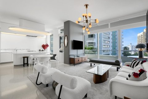 Copropriété à vendre à Miami Beach, Floride: 1 chambre, 110.09 m2 № 1377374 - photo 4