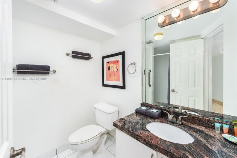 Copropriété à vendre à Miami Beach, Floride: 3 chambres, 137.68 m2 № 1290873 - photo 19