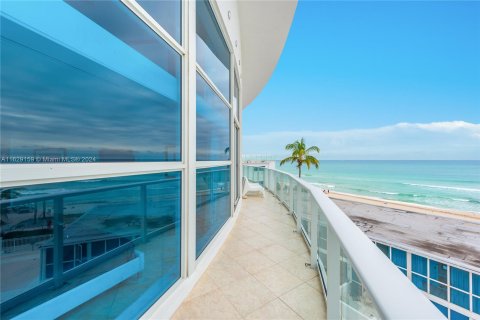 Copropriété à vendre à Miami Beach, Floride: 3 chambres, 137.68 m2 № 1290873 - photo 5