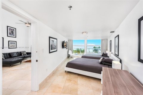 Condo in Miami Beach, Florida, 3 bedrooms  № 1290873 - photo 9