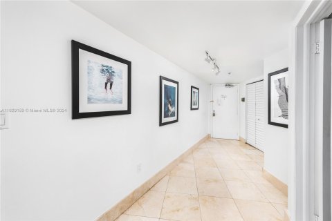 Condominio en venta en Miami Beach, Florida, 3 dormitorios, 137.68 m2 № 1290873 - foto 29