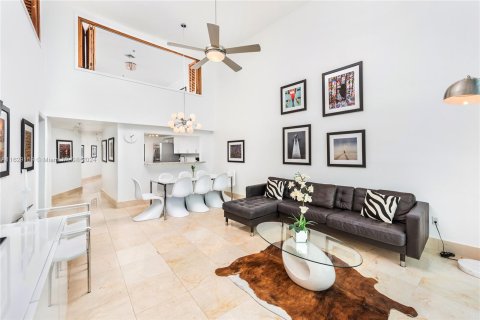 Copropriété à vendre à Miami Beach, Floride: 3 chambres, 137.68 m2 № 1290873 - photo 26