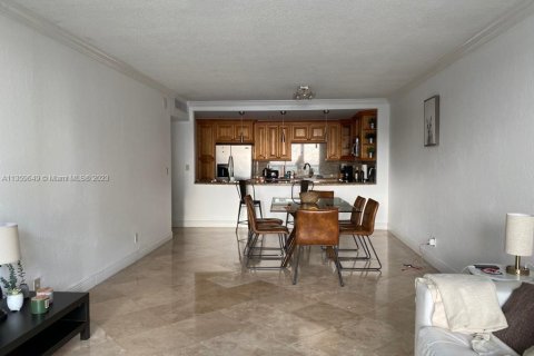 Copropriété à vendre à Sunny Isles Beach, Floride: 1 chambre, 93.37 m2 № 604687 - photo 19
