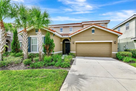 House in Davenport, Florida 6 bedrooms, 303.79 sq.m. № 1244289 - photo 1