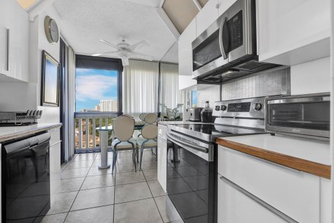 Copropriété à vendre à Aventura, Floride: 2 chambres, 114.27 m2 № 857070 - photo 25