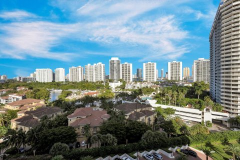 Condo in Aventura, Florida, 2 bedrooms  № 857070 - photo 7