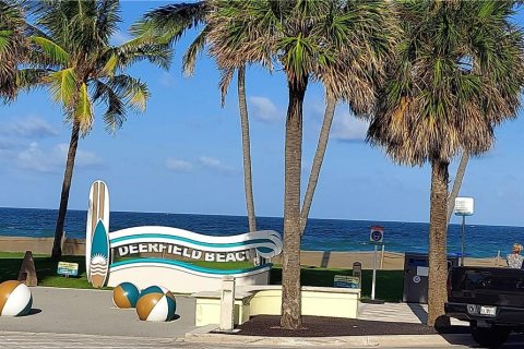 Copropriété à vendre à Deerfield Beach, Floride: 3 chambres, 92.9 m2 № 1230172 - photo 1