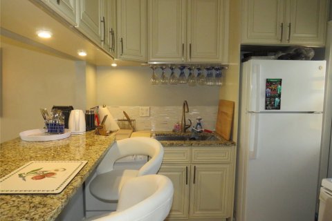 Condo in Deerfield Beach, Florida, 3 bedrooms  № 1230172 - photo 21