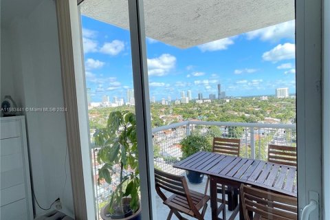 Copropriété à vendre à Miami, Floride: 2 chambres, 82.78 m2 № 1162785 - photo 28