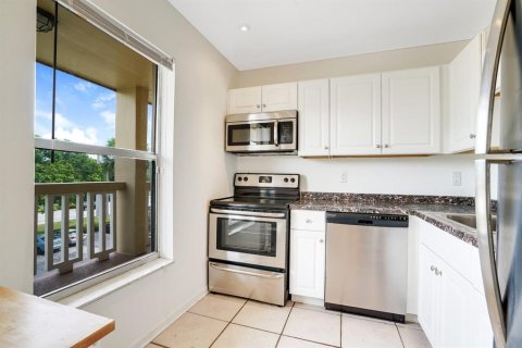 Condo in Tamarac, Florida, 1 bedroom  № 581093 - photo 29