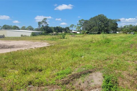 Commercial property in Okeechobee, Florida 590.67 sq.m. № 689264 - photo 9