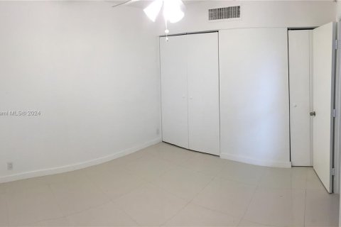 Adosado en venta en Aventura, Florida, 3 dormitorios, 123.56 m2 № 1367592 - foto 10