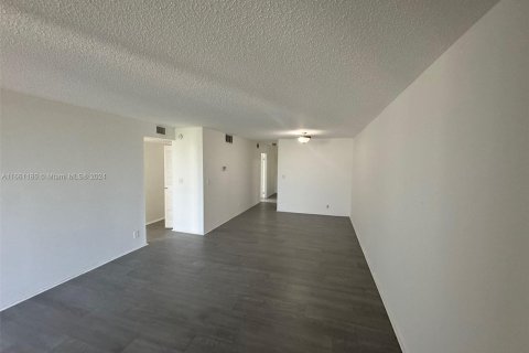 Copropriété à vendre à Lauderhill, Floride: 2 chambres, 88.26 m2 № 1367590 - photo 11