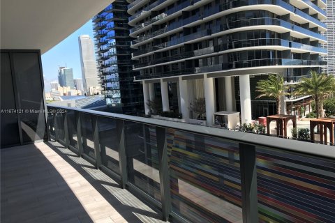 Condominio en alquiler en Miami, Florida, 1 dormitorio, 73.58 m2 № 1397567 - foto 4