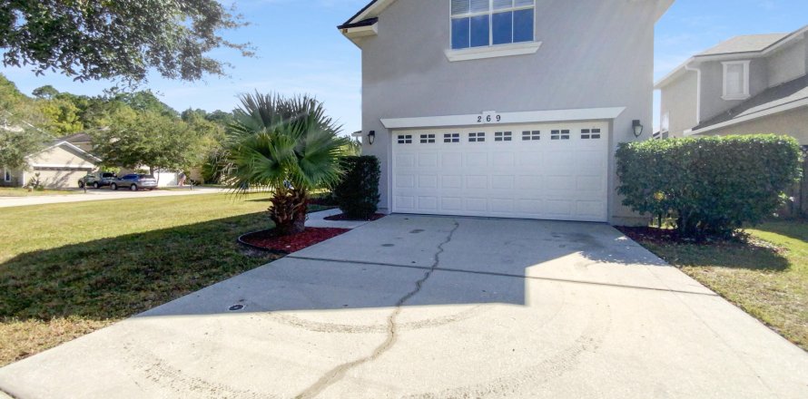 House in Saint Augustine, Florida 5 bedrooms, 252.51 sq.m. № 802266