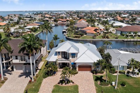 Villa ou maison à vendre à Punta Gorda, Floride: 3 chambres, 264.4 m2 № 1143678 - photo 6