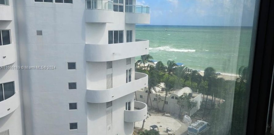 Studio in the Condo in Miami Beach, Florida  № 1410900