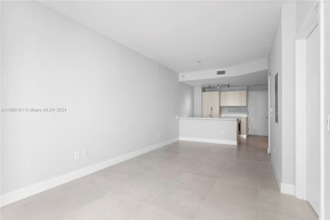 Condominio en venta en Miami, Florida, 1 dormitorio, 57.41 m2 № 1410902 - foto 13