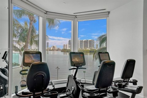 Condominio en venta en Aventura, Florida, 3 dormitorios, 304.16 m2 № 1410905 - foto 18